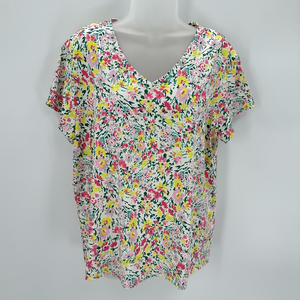 Pioneer Woman Tee Womens XL Short Sleeve Vneck Floral Top Casual Spring